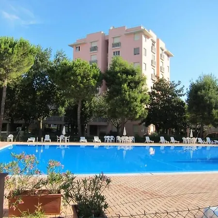 Apartment M434 - Marcelli, Trilocale In Con Piscina Marcelli